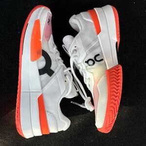 On Cloud The Roger Pro 2 Womens Size 8 Court Tennis Shoes White Orange
